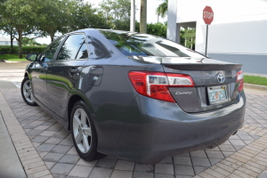 2014 Toyota Camry Hybrid 